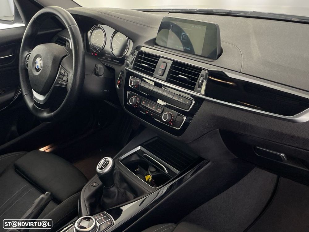 BMW 116 d Line Sport - 23