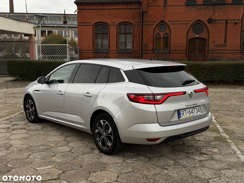 Renault Megane 2017 photo 2