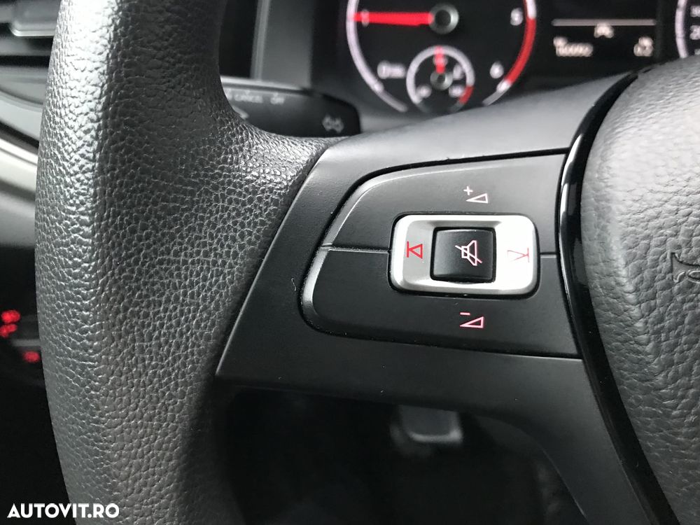 Volkswagen Polo 1.6 TDI Comfortline - 18