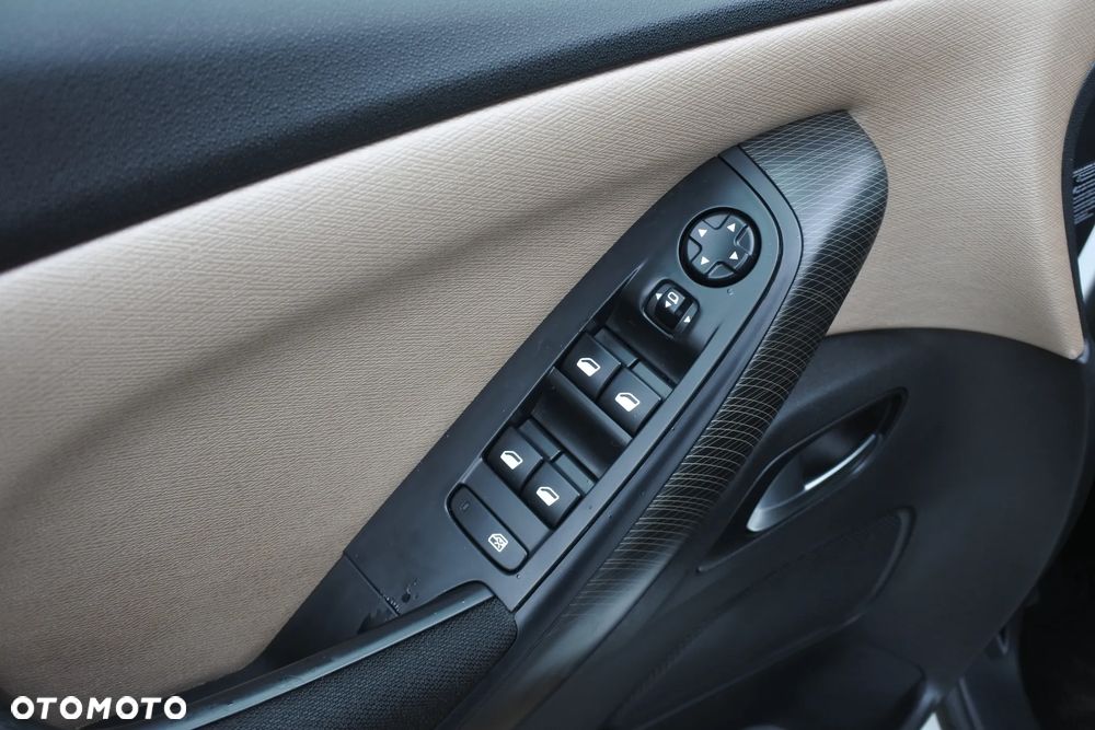 Citroën C4 Grand Picasso BlueHDi 150 EAT6 Exclusive - 19