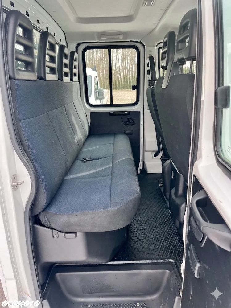 Iveco Iveco Daily 35-140 2018 Rok Doka 7 Osób Kiper - 9