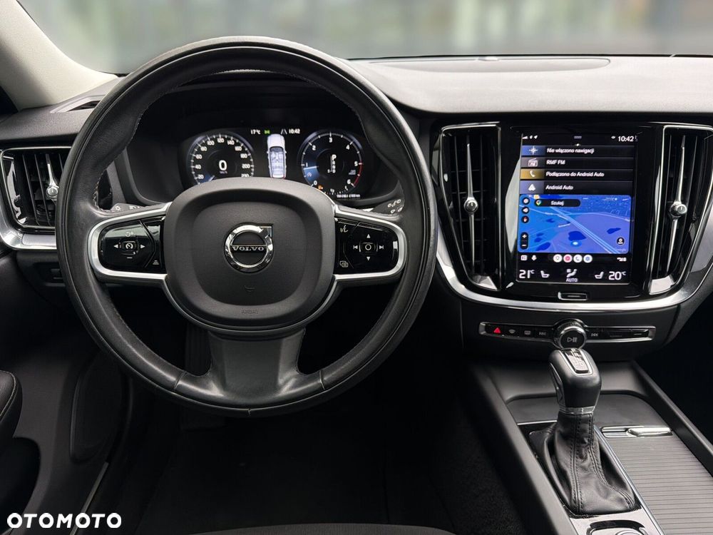 Volvo V60 D3 Momentum - 12