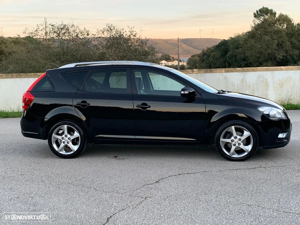 Kia Ceed SW 1.6 CRDi TX ISG - 3