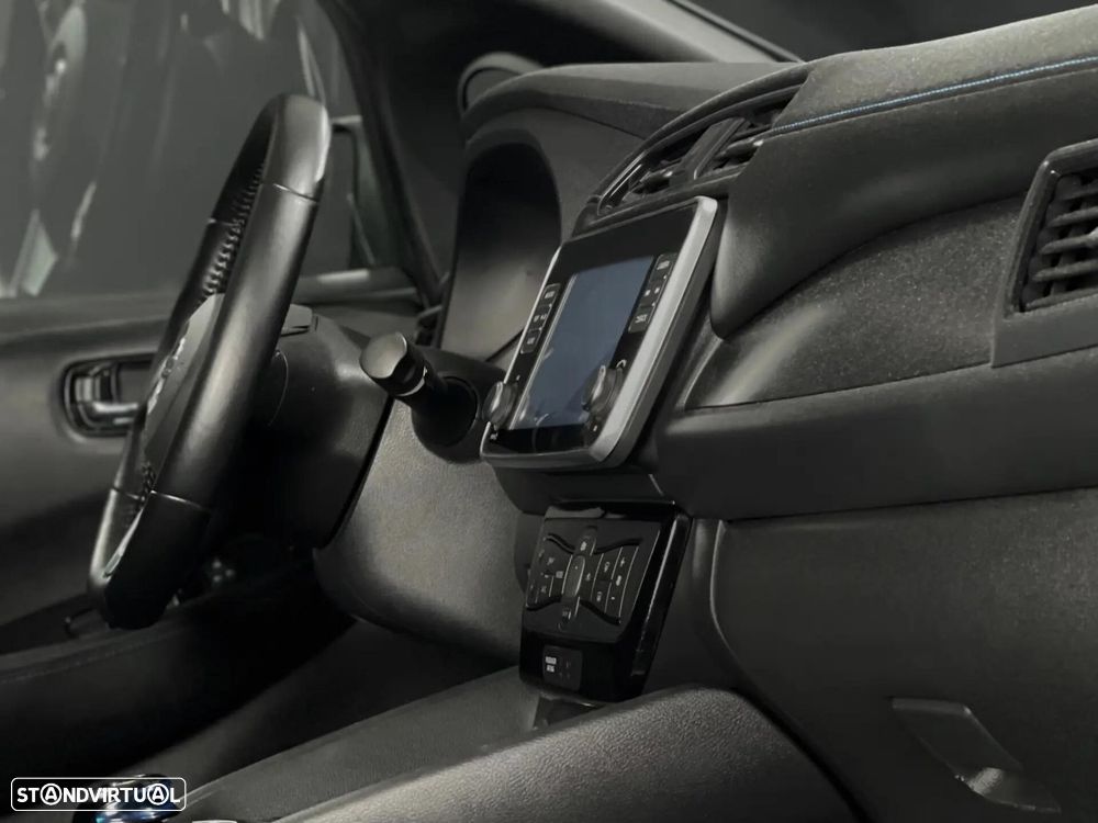 Nissan Leaf - 10