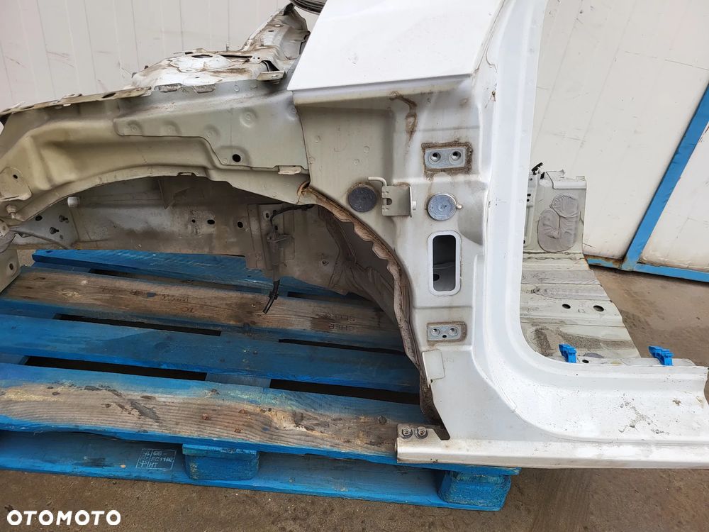 Ćwiartka podłużnica lewa przednia Peugeot 308 T9 EWPB - 3