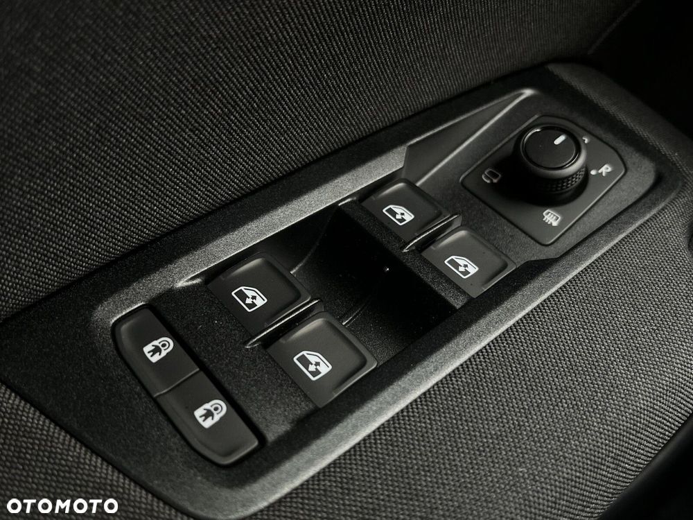 Volkswagen Touran - 14