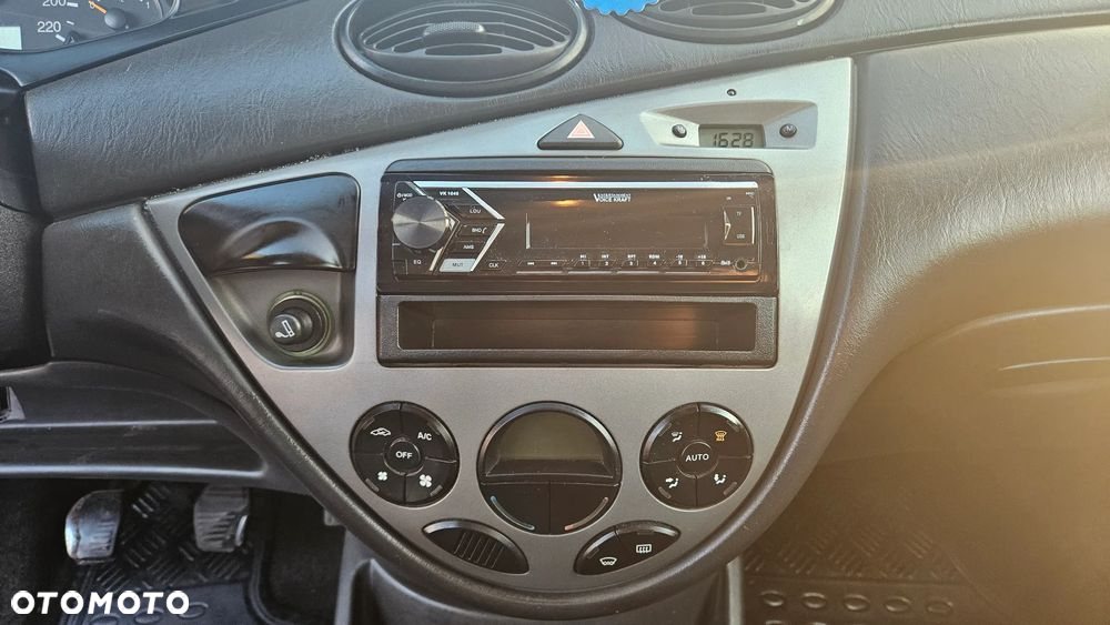 Ford Focus - 13