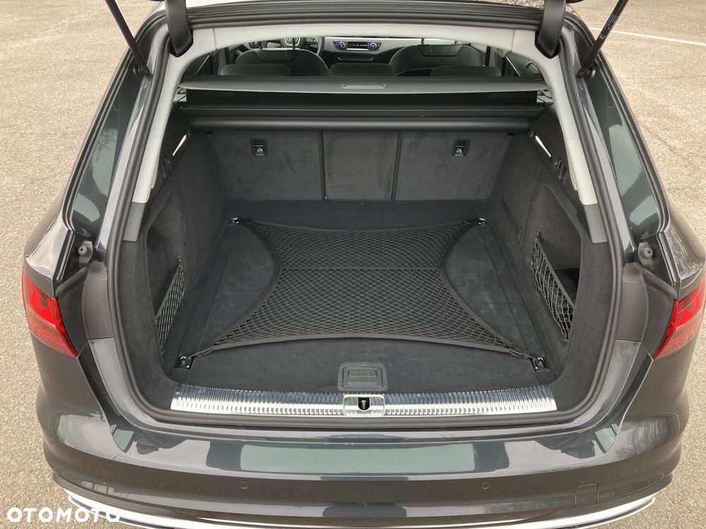 Audi A4 Avant - 22