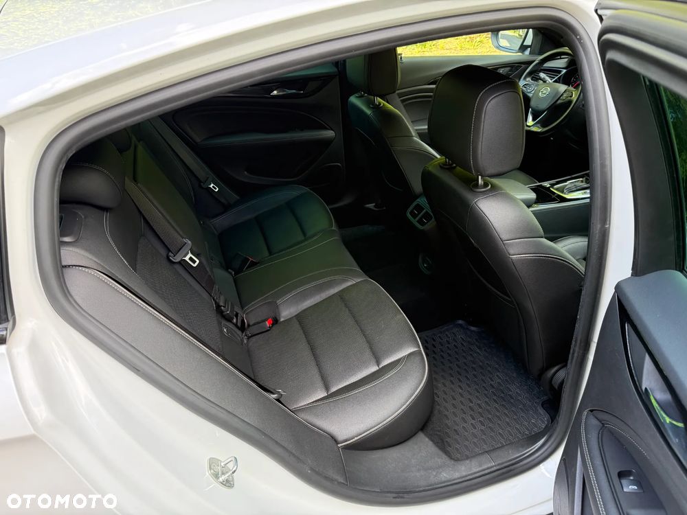 Opel Insignia 2.0 CDTI 4x4 Elite S&S - 17