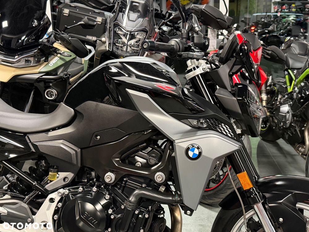 BMW F - 9