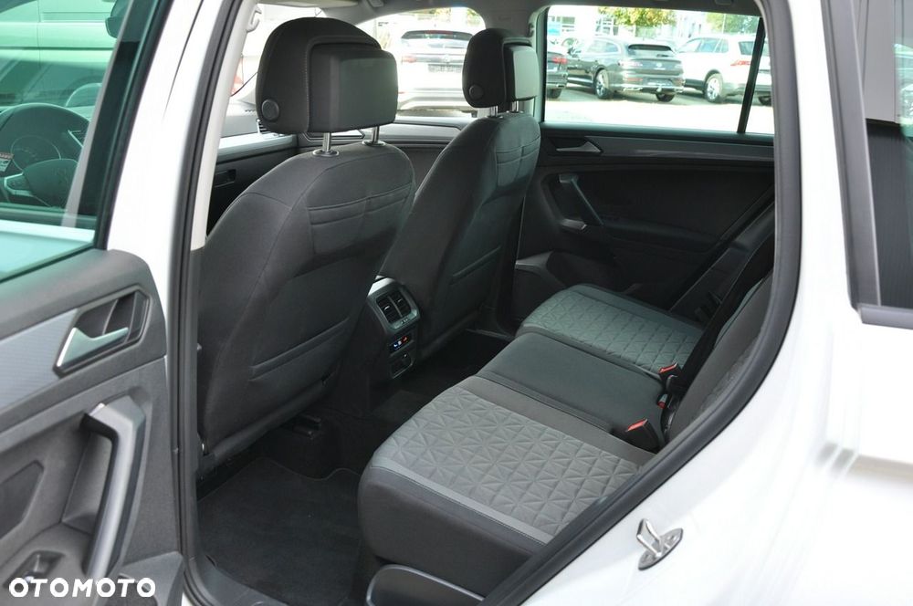 Volkswagen Tiguan 1.5 eTSI OPF DSG Life - 20