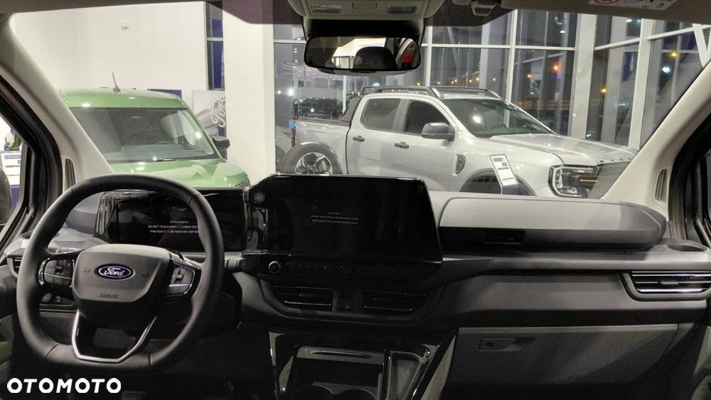 Ford Tourneo Custom - 6