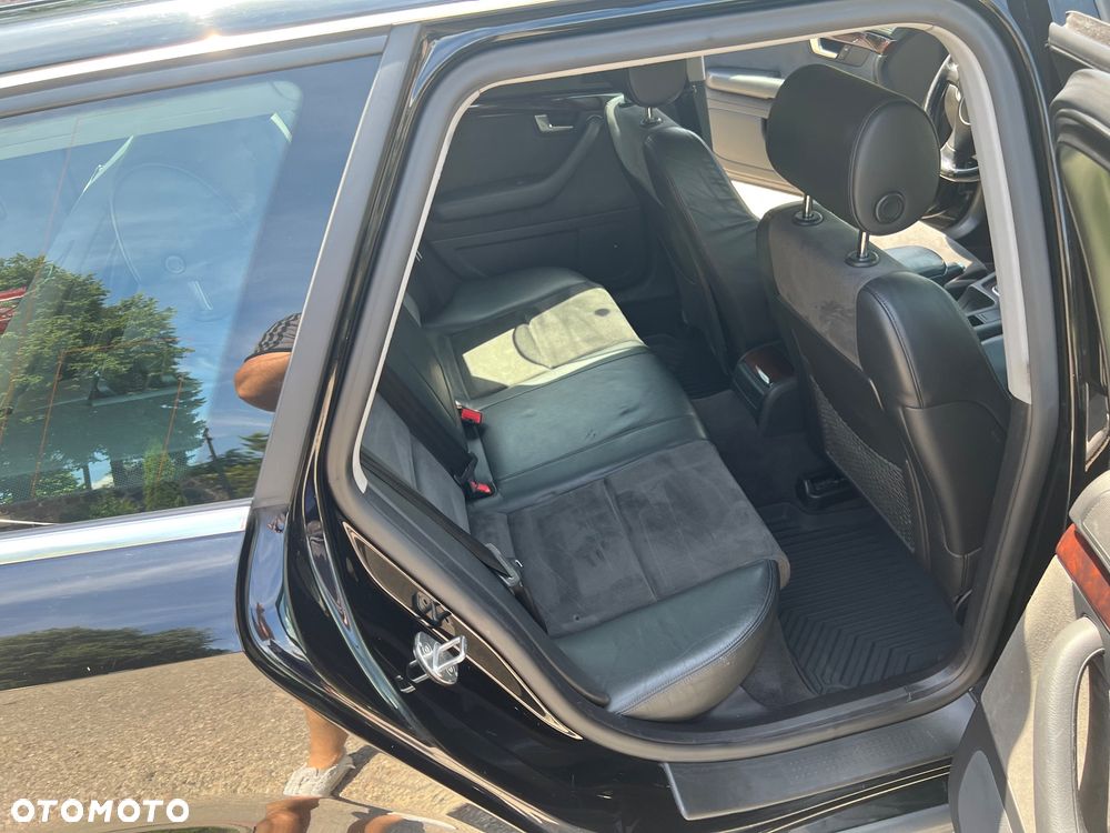 Audi A4 Avant - 11