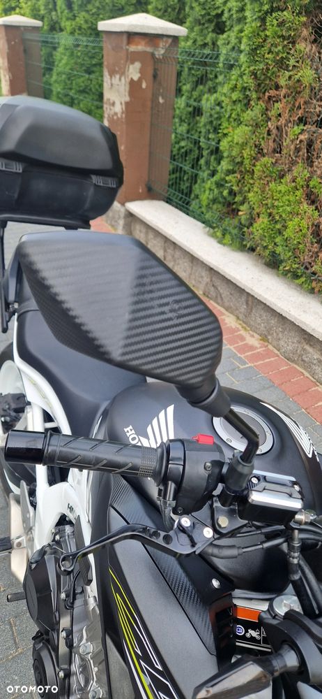 Honda CB - 11