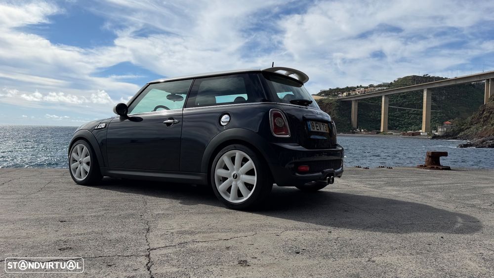 MINI 3 Portas Cooper S - 3