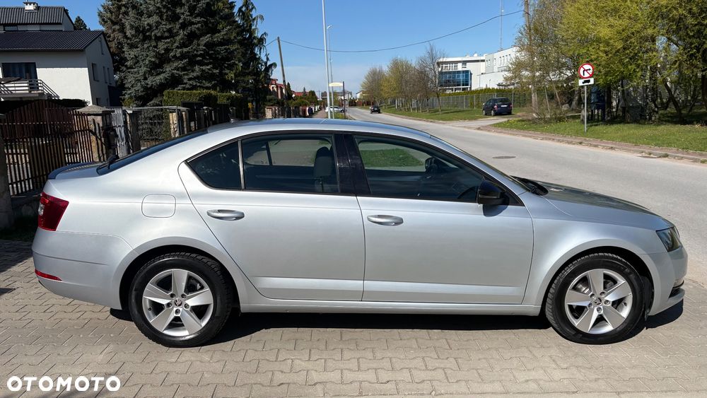 Skoda Octavia 1.5 TSI ACT Ambition - 4