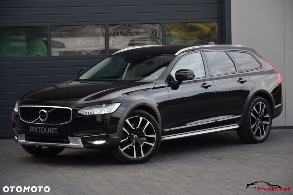 Volvo V90 Cross Country - 31