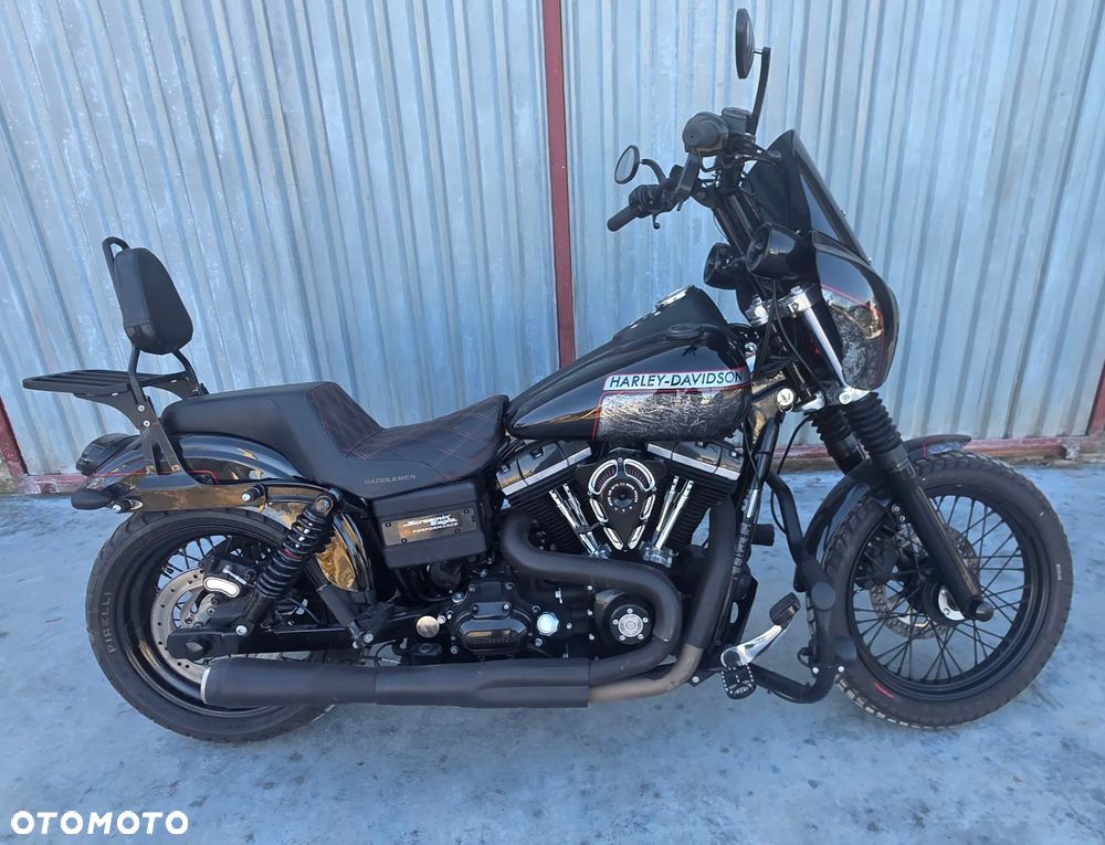 Harley-Davidson Dyna Street Bob - 1
