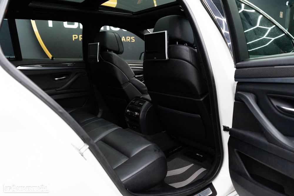 BMW M550d xDrive Auto - 48