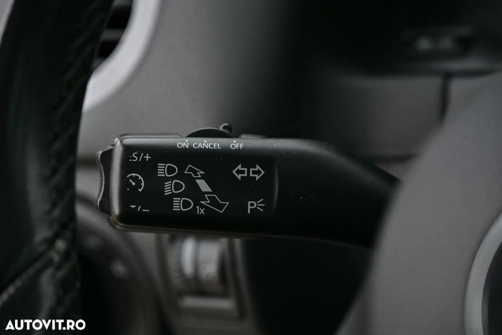 Volkswagen Tiguan 2.0 TDI 4Motion DSG Sport & Style - 27