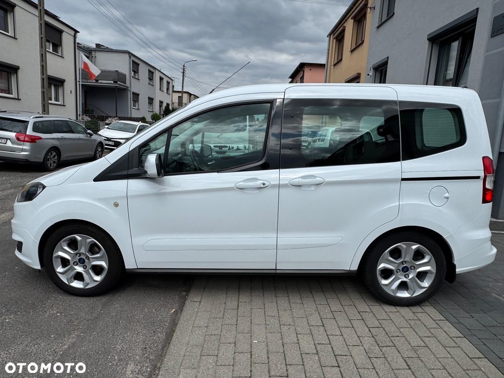 Ford Tourneo Courier 1.5 TDCi Trend - 19