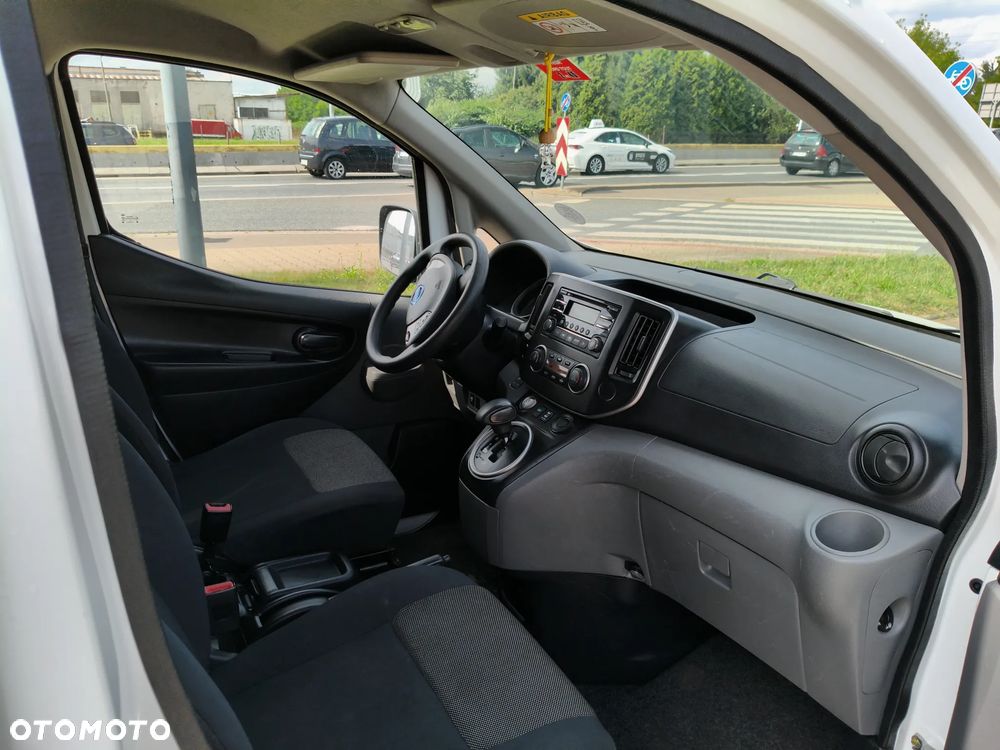 Nissan e-NV200 - 19