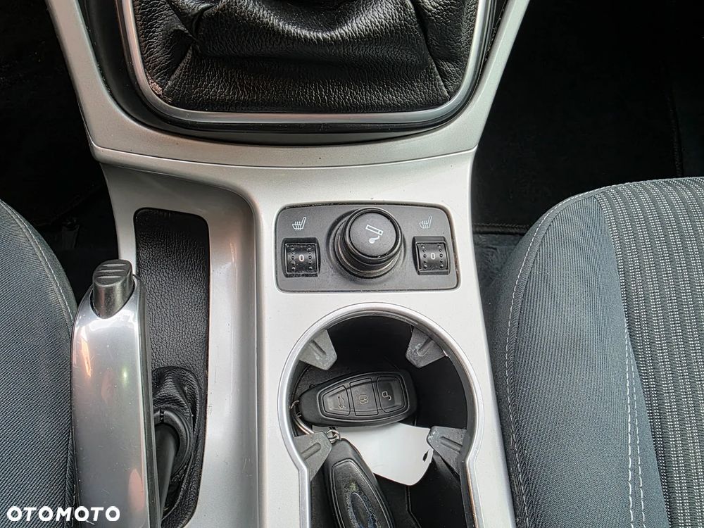 Ford C-MAX 1.6 Ti-VCT Titanium - 19