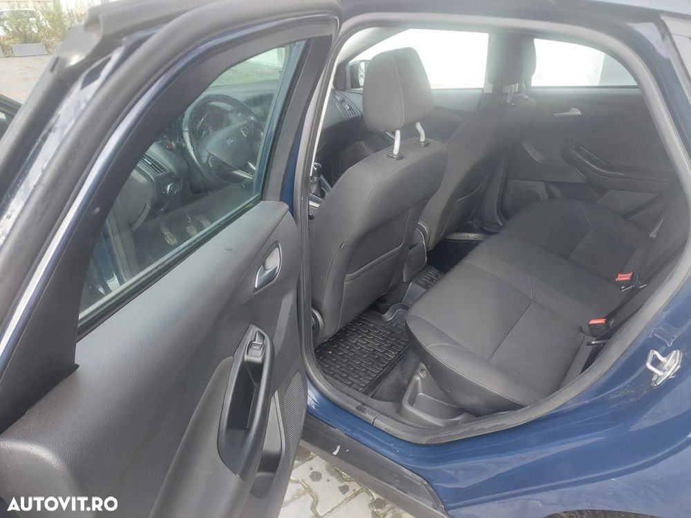 Ford Focus - 14