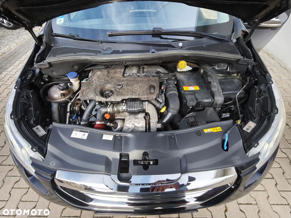 Peugeot 2008 e-HDi FAP 115 STOP & START Allure - 36