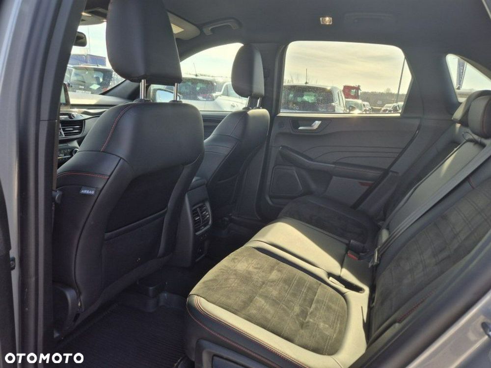 Ford Kuga - 12