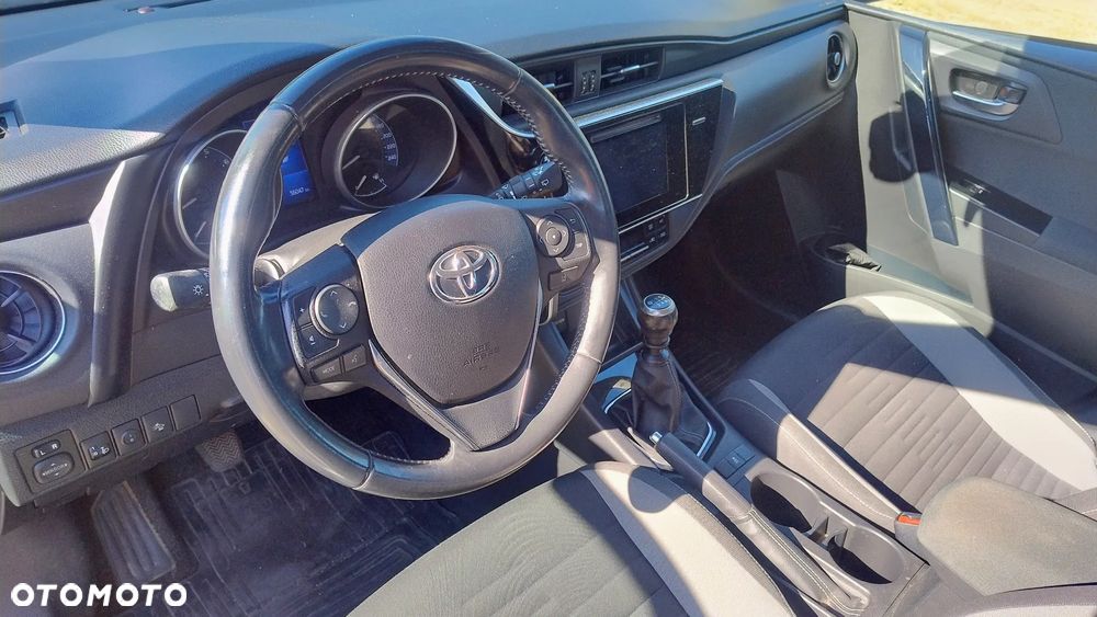 Toyota Auris 1.6 Classic Plus - 14