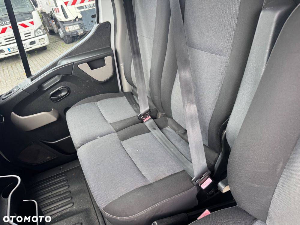 Renault Master L3H2 paka 2,7m 2017r. 7osob Brygadówka KLIMATYZACJA Navi - 14