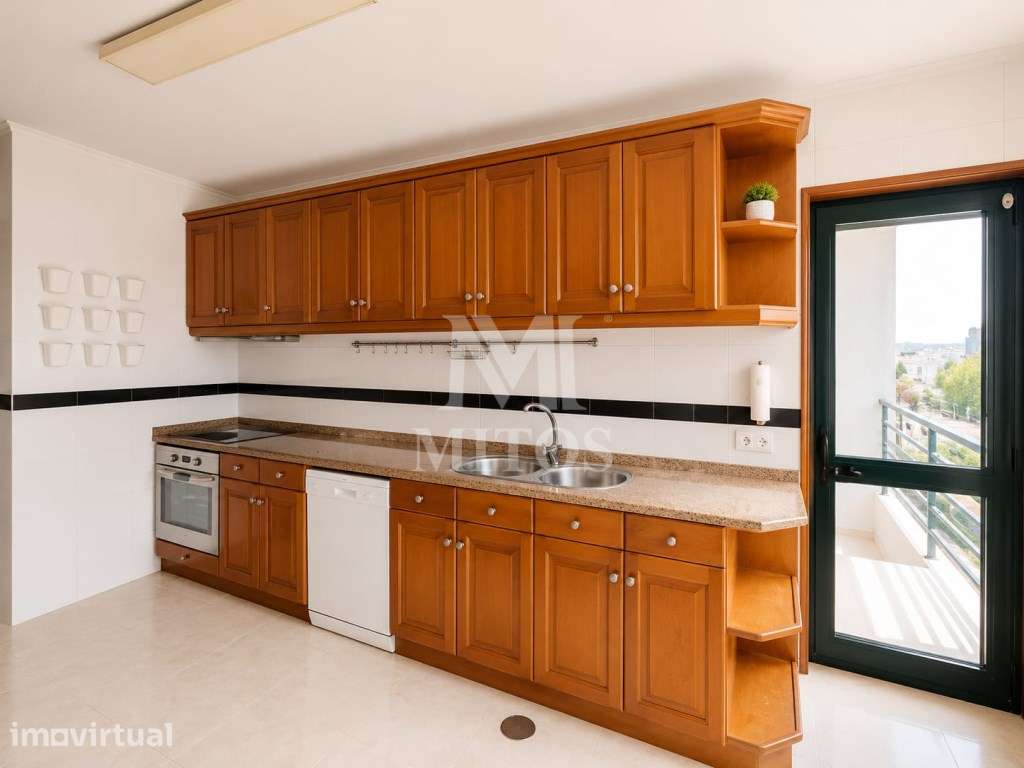 Apartamento T3 na Meadela - Grande imagem: 3/26