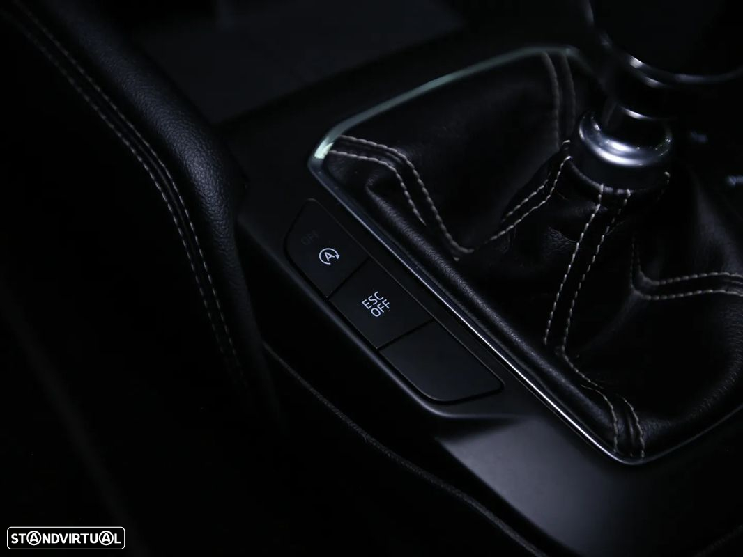 Ford Focus 2.3 EcoBoost S&S ST - 25