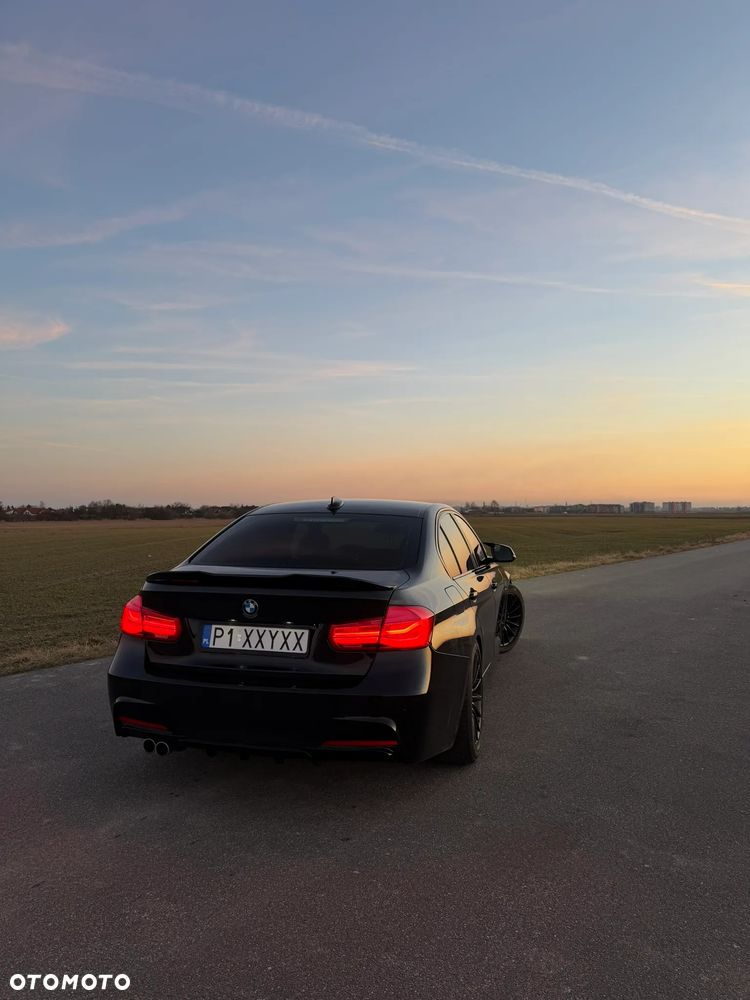 BMW Seria 3 330d xDrive M Sport - 3
