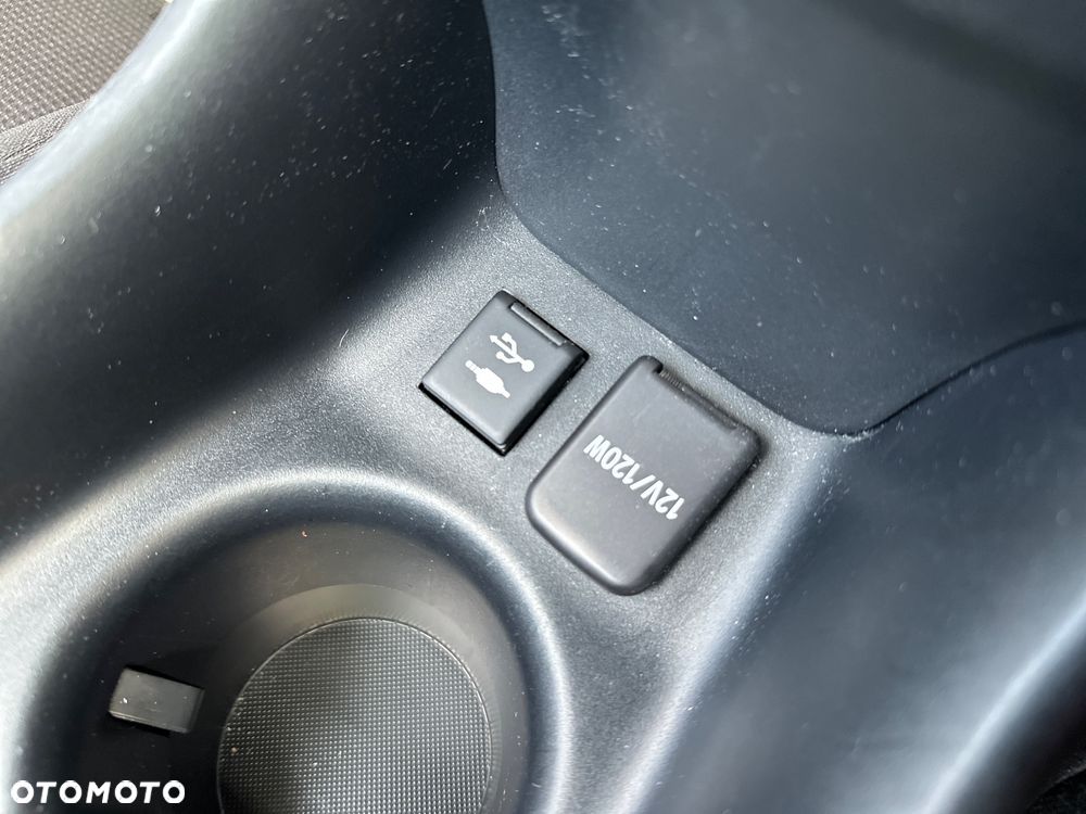 Toyota Prius 1.8 Hybrid Active - 34