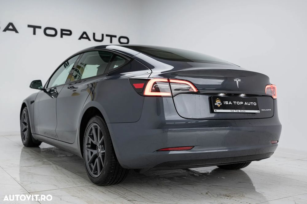 Tesla Model 3 Long Range AWD Premium - 4