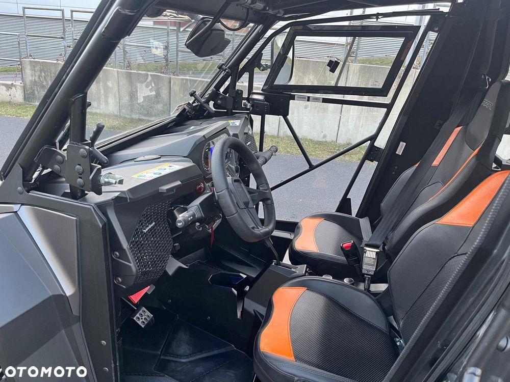 Polaris RZR - 22