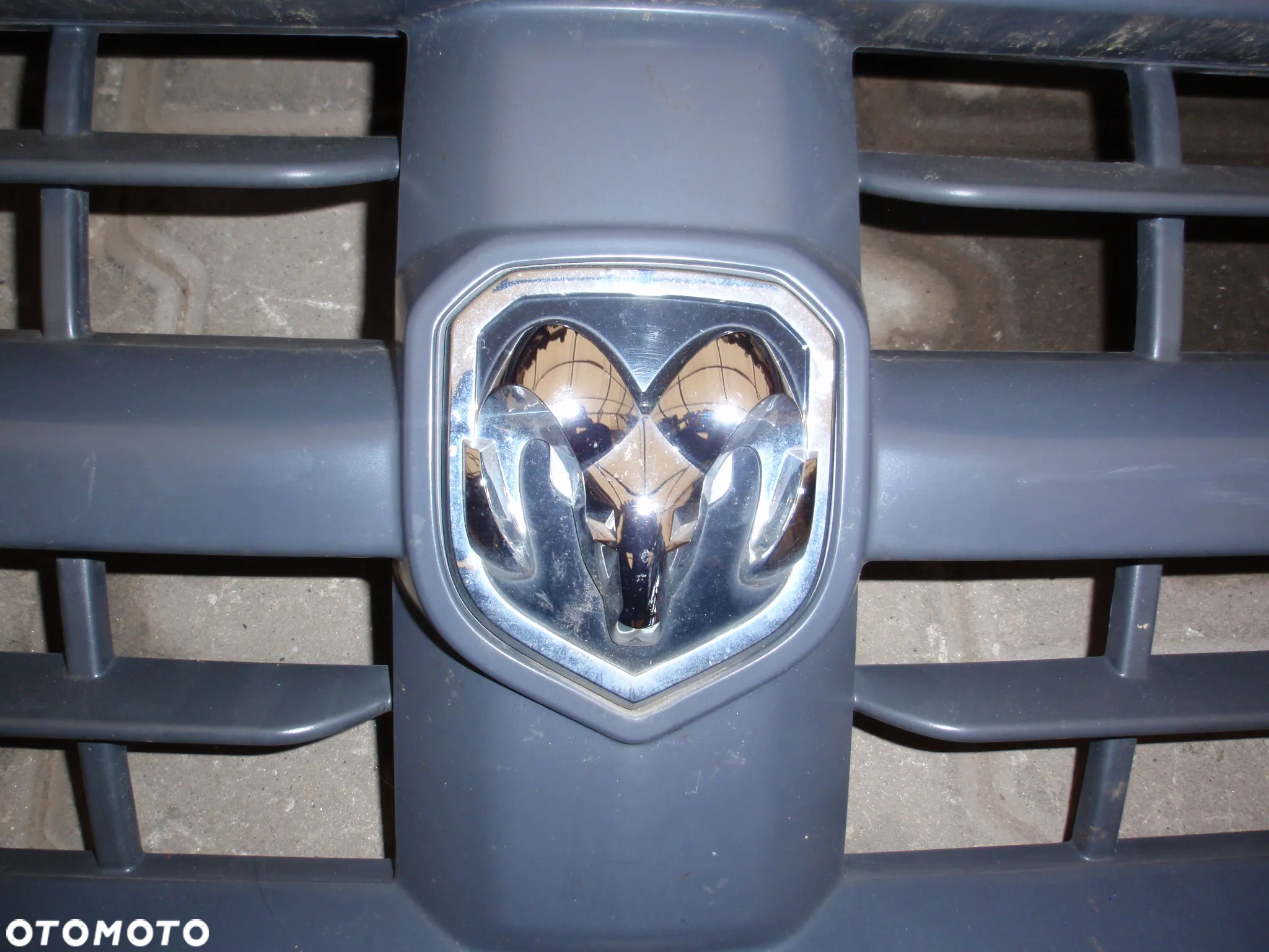 ATRAPA GRILL DODGE RAM PROMASTER 15- maska lampy błotnik - 2