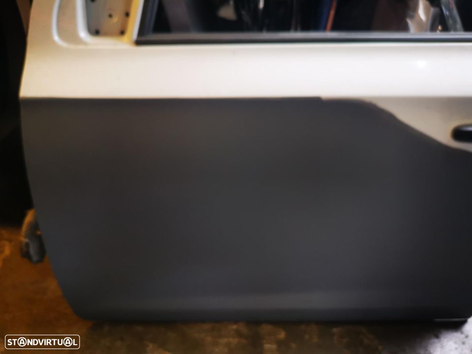 HYUNDAI I20 PORTA FRENTE ESQUERDA - PF903 - 3