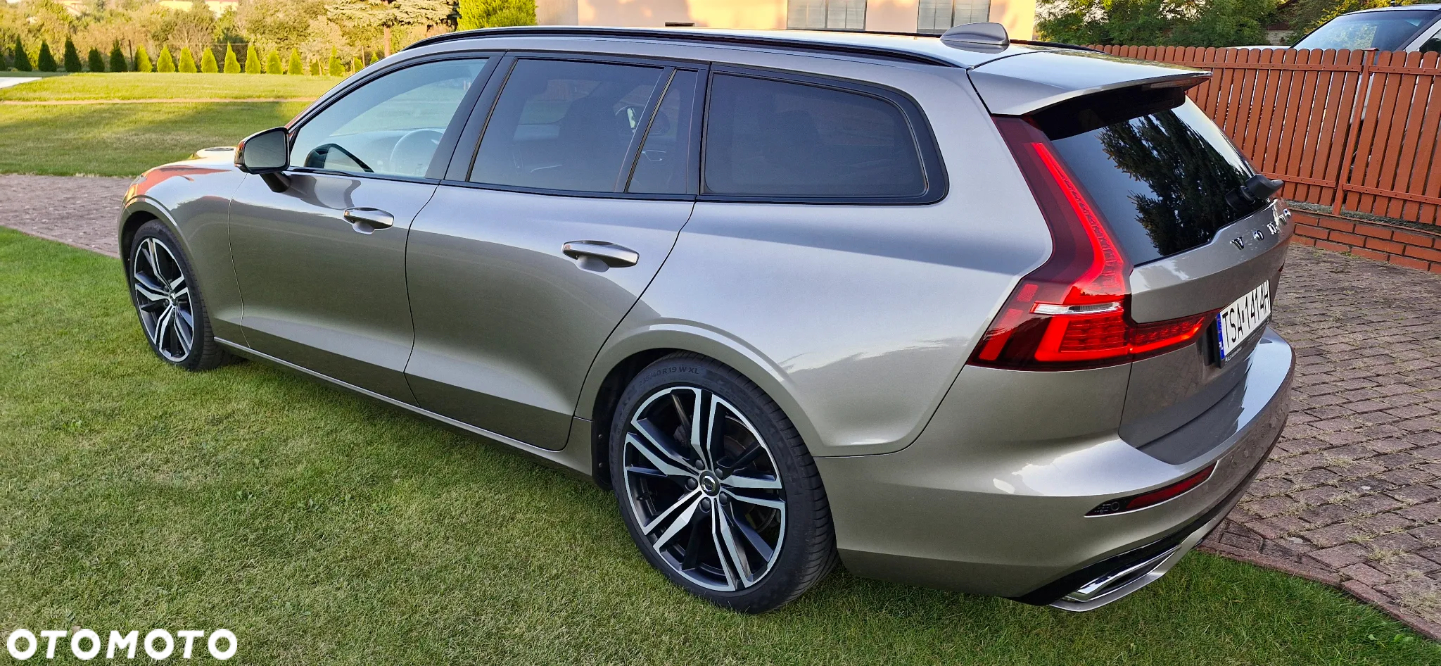 Volvo V60 D3 R-Design - 7