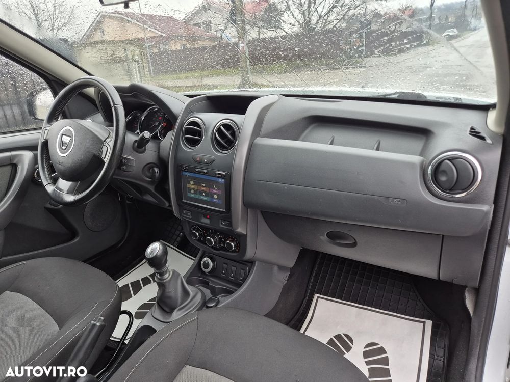 Dacia Duster dCi 110 FAP 4x4 Laureate - 14