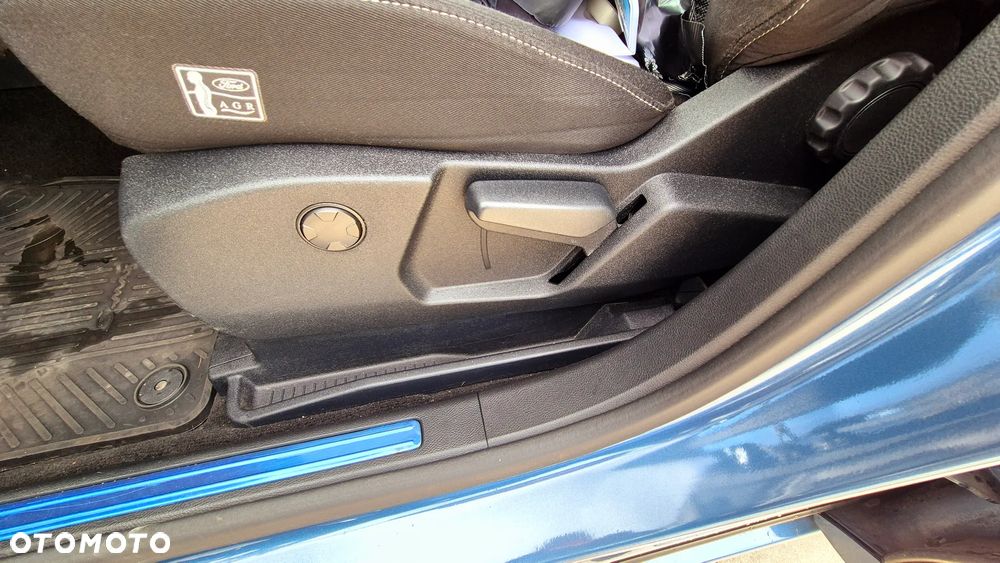 Ford S-Max - 25