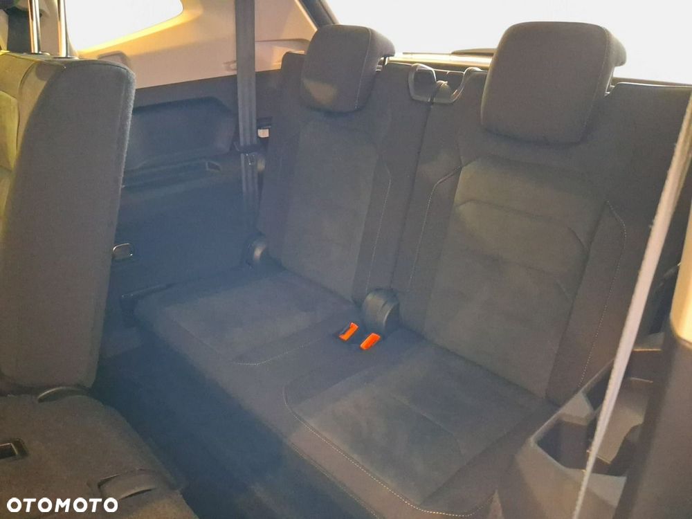 Volkswagen Tiguan Allspace - 14