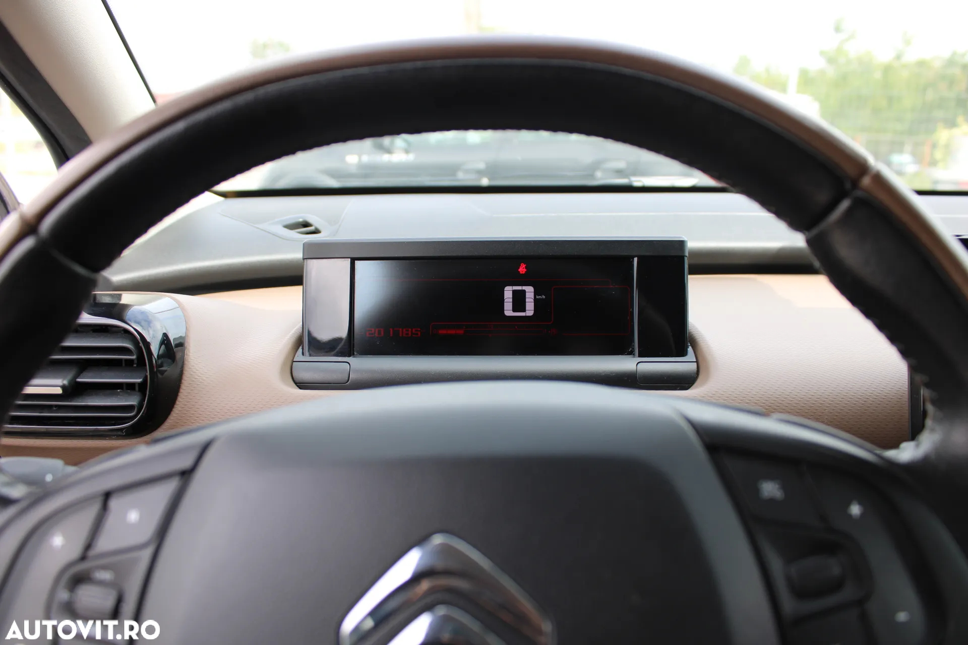 Citroën C4 Cactus 1.6 BlueHDi S&S BVM Shine - 25