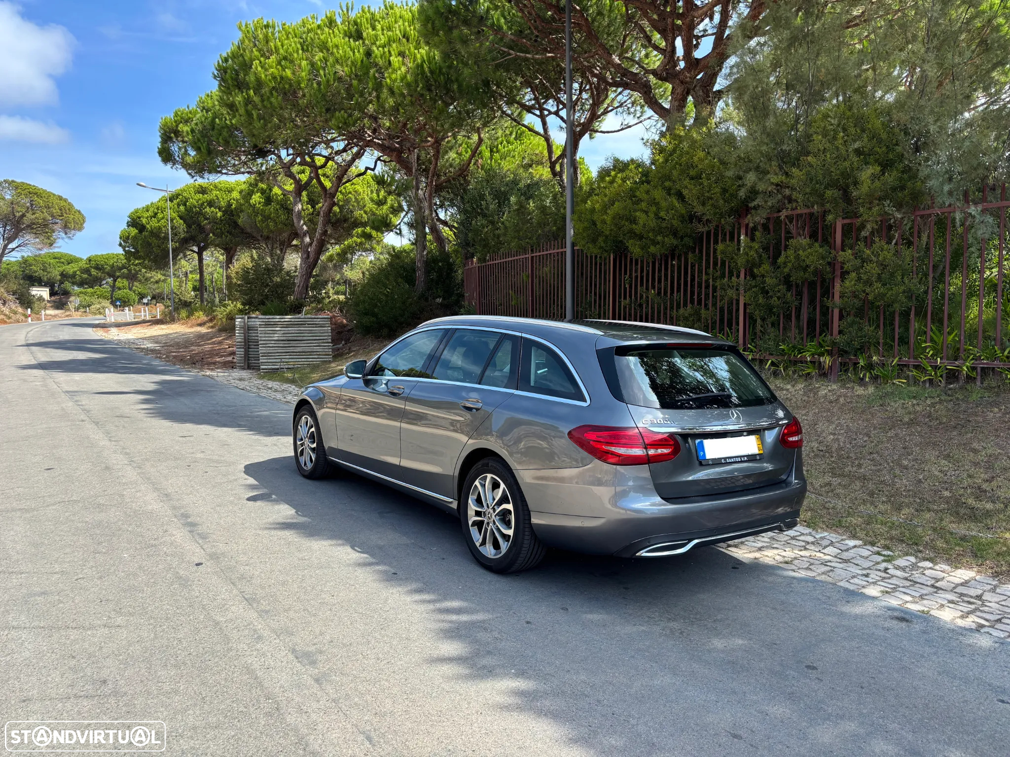 Mercedes-Benz C 300 h Avantgarde - 3