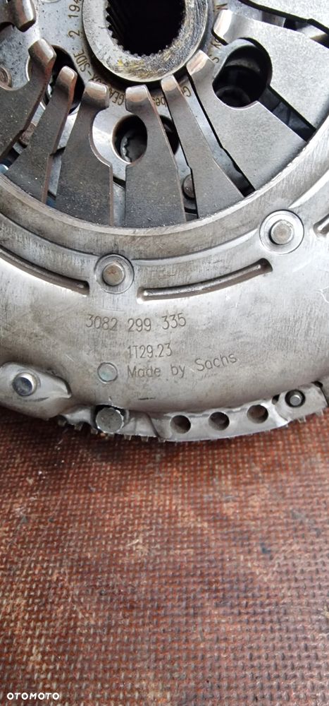 KOŁO DWUMASOWE 1.4TDI VW Polo 6C Fabia II Rapid - 2