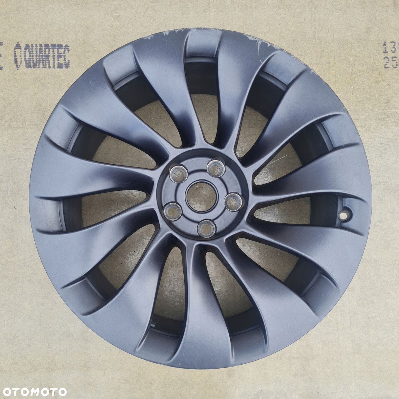TESLA MODEL 3 FELGA 20x9J 1044267-00-A UBERTURBINE - 1