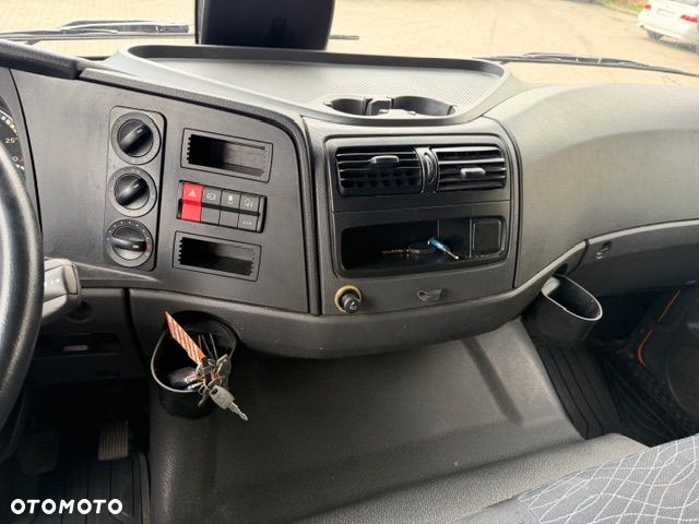 Mercedes-Benz Atego 1224 - 12