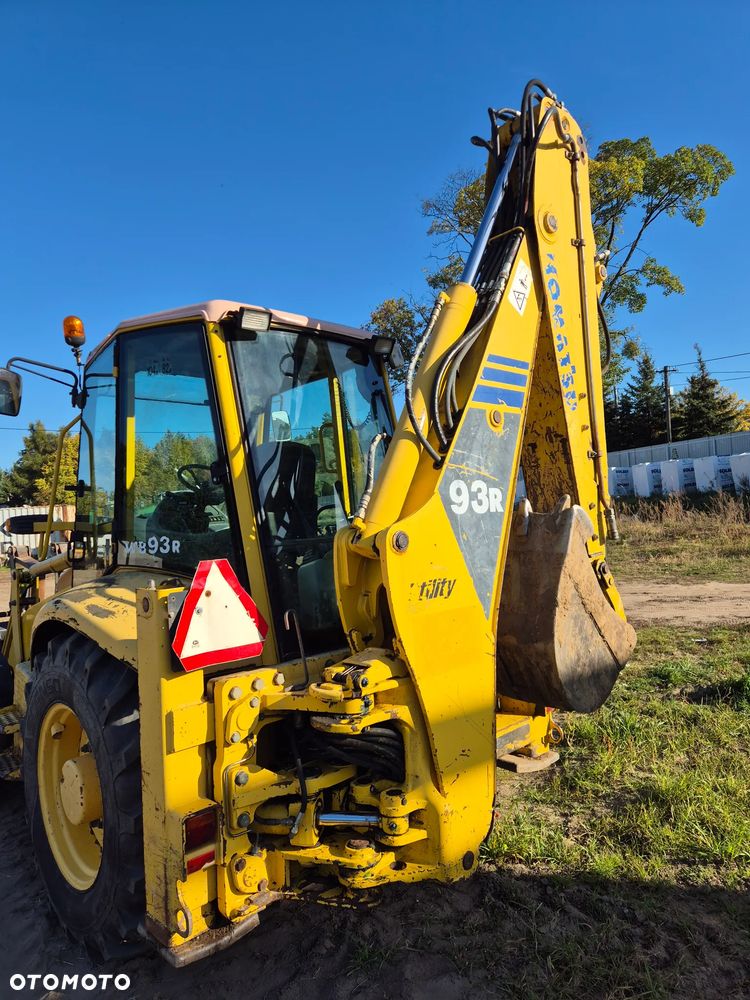 Komatsu WB93R 4x4 - 4
